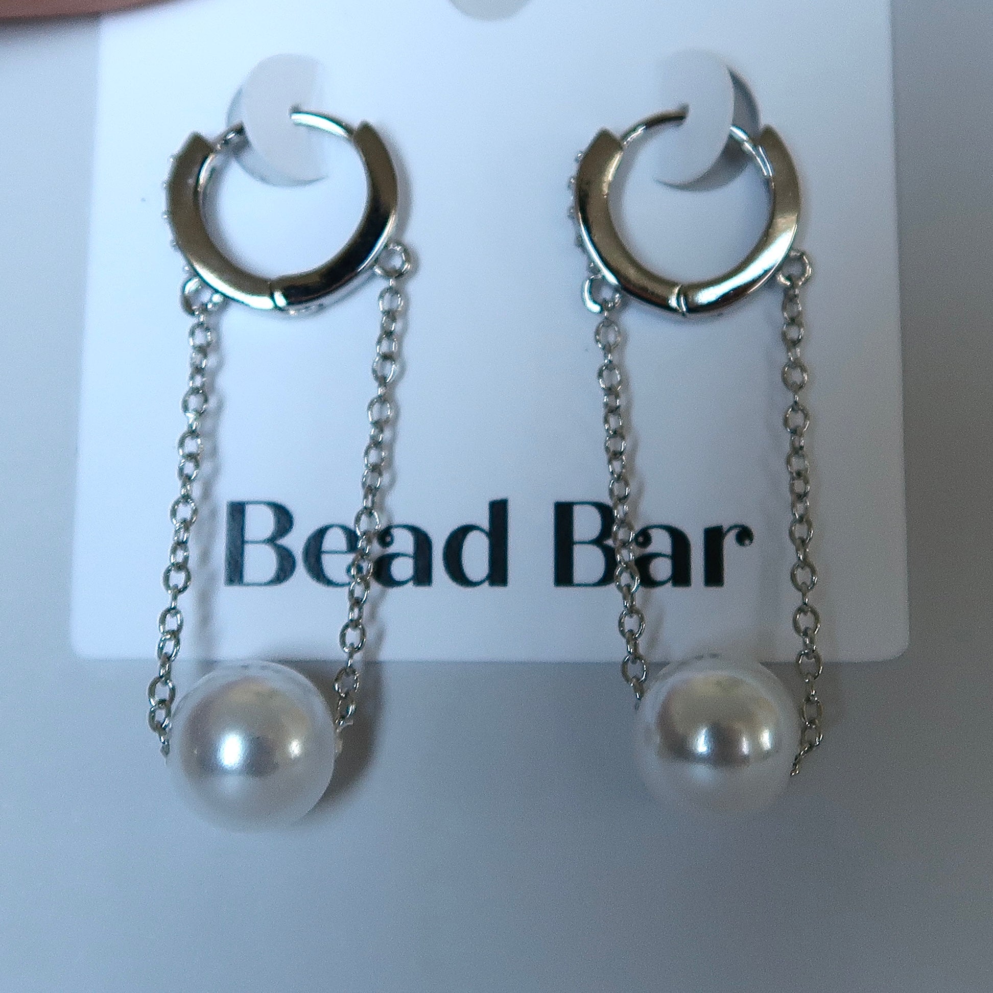 Chain link pearl drops